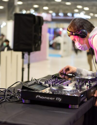 DJ Questionmark performing at G-EIGHT Game Show 2022